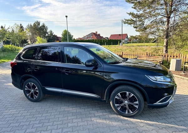 Mitsubishi Outlander cena 59900 przebieg: 75895, rok produkcji 2016 z Bydgoszcz małe 191